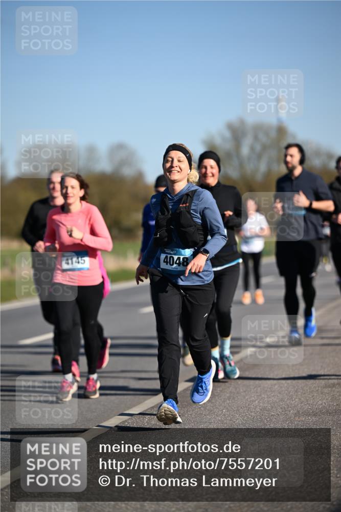 06.04.2025 - 44. Internationalen Wilhelmsburger Insellauf Dr. Thomas Lammeyer http://msf.ph/oto/7557201 06.04.2025 09:33:10 Laufen 4145, 4048 meine-sportfotos.de