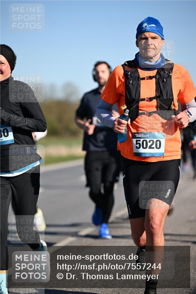 06.04.2025 - 44. Internationalen Wilhelmsburger Insellauf Dr. Thomas Lammeyer http://msf.ph/oto/7557244 06.04.2025 09:33:13 Laufen 30, 5020 meine-sportfotos.de