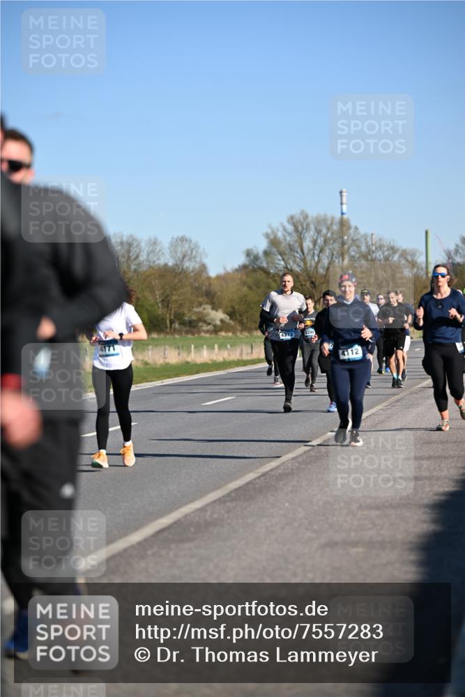 06.04.2025 - 44. Internationalen Wilhelmsburger Insellauf Dr. Thomas Lammeyer http://msf.ph/oto/7557283 06.04.2025 09:33:16 Laufen 4273, 4112 meine-sportfotos.de