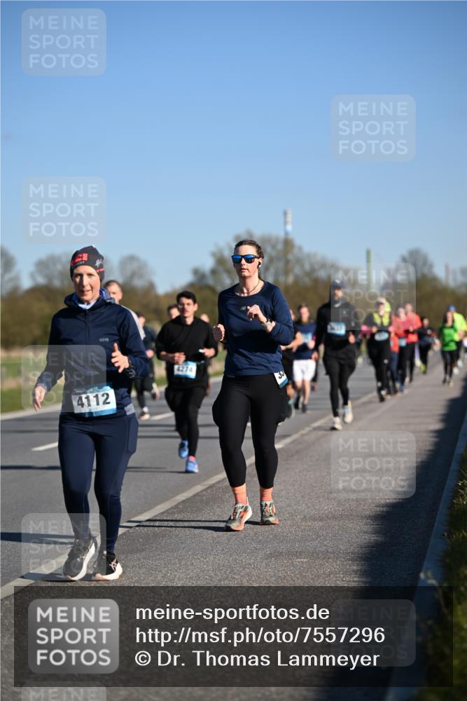 06.04.2025 - 44. Internationalen Wilhelmsburger Insellauf Dr. Thomas Lammeyer http://msf.ph/oto/7557296 06.04.2025 09:33:19 Laufen 4112, 4274 meine-sportfotos.de