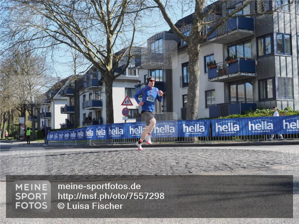 06.04.2025 - 44. Internationalen Wilhelmsburger Insellauf Luisa Fischer http://msf.ph/oto/7557298 06.04.2025 10:16:15 Ziel 4430 meine-sportfotos.de