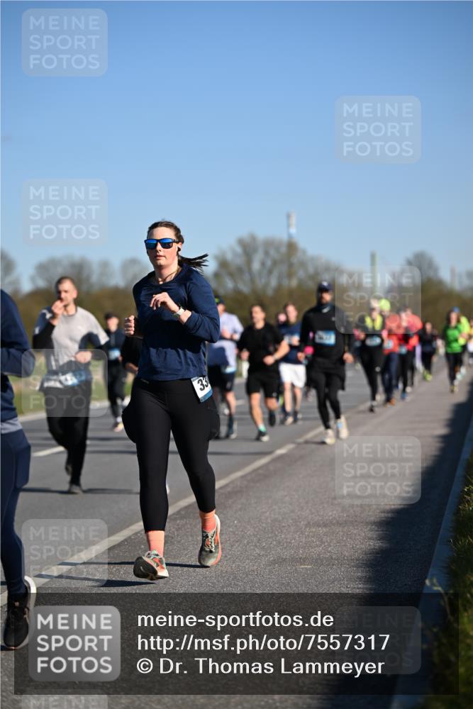 06.04.2025 - 44. Internationalen Wilhelmsburger Insellauf Dr. Thomas Lammeyer http://msf.ph/oto/7557317 06.04.2025 09:33:20 Laufen  meine-sportfotos.de