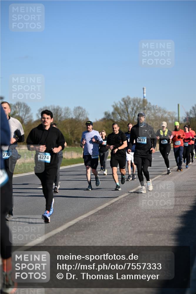 06.04.2025 - 44. Internationalen Wilhelmsburger Insellauf Dr. Thomas Lammeyer http://msf.ph/oto/7557333 06.04.2025 09:33:21 Laufen 273, 4274, 4288, 3637, 3077, 3340, 1565 meine-sportfotos.de