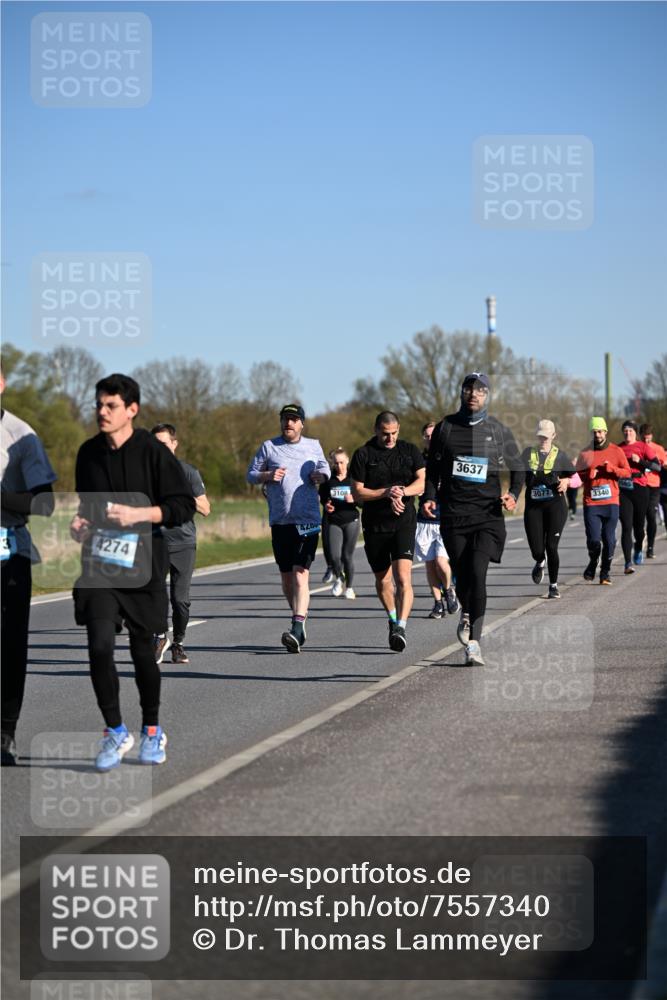 06.04.2025 - 44. Internationalen Wilhelmsburger Insellauf Dr. Thomas Lammeyer http://msf.ph/oto/7557340 06.04.2025 09:33:21 Laufen 4274, 4280, 3108, 3637, 3077, 3340 meine-sportfotos.de