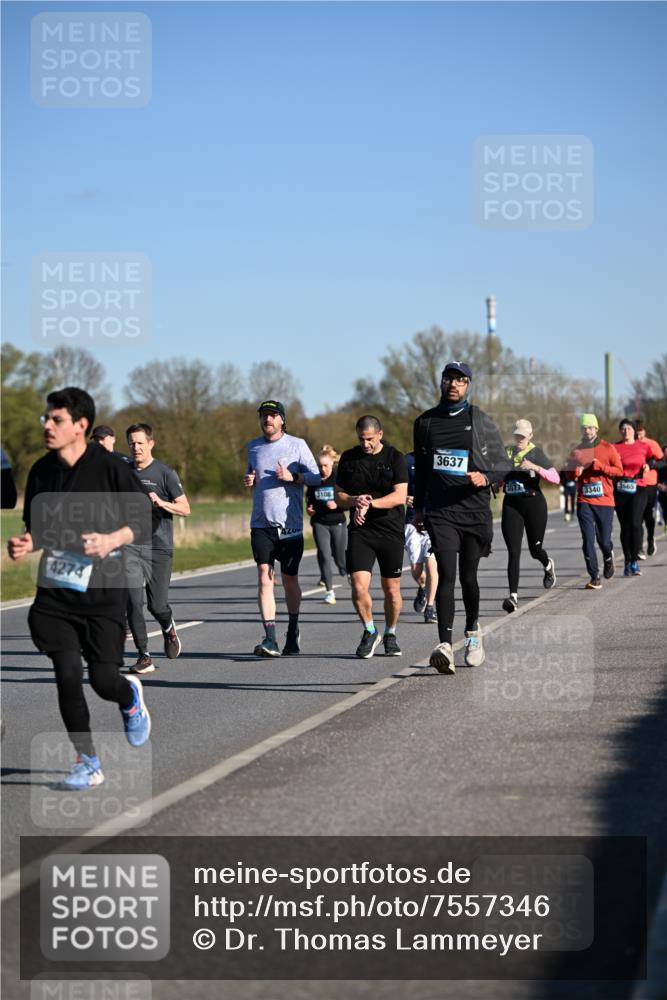 06.04.2025 - 44. Internationalen Wilhelmsburger Insellauf Dr. Thomas Lammeyer http://msf.ph/oto/7557346 06.04.2025 09:33:22 Laufen 4274, 420, 108, 3637, 3340 meine-sportfotos.de