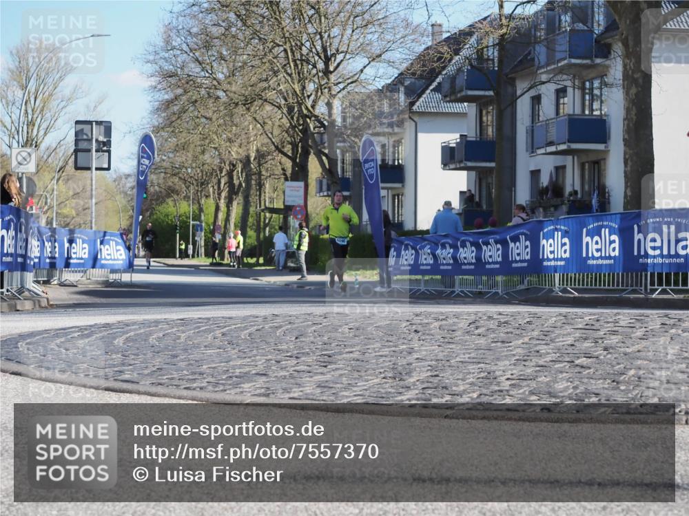 06.04.2025 - 44. Internationalen Wilhelmsburger Insellauf Luisa Fischer http://msf.ph/oto/7557370 06.04.2025 10:17:06 Ziel  meine-sportfotos.de