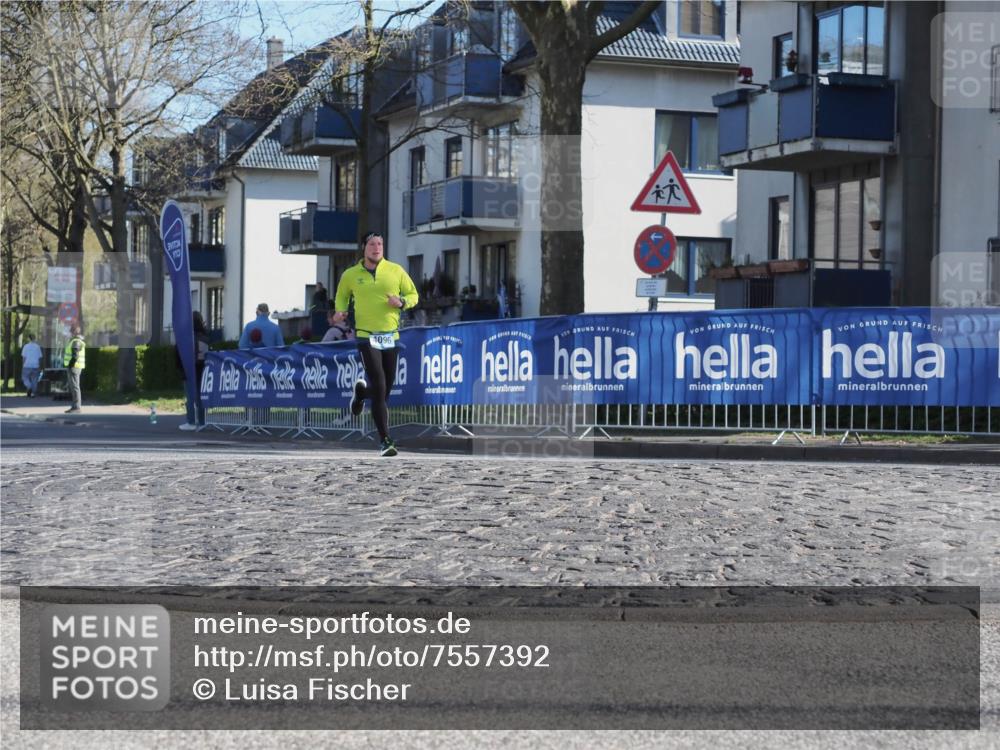 06.04.2025 - 44. Internationalen Wilhelmsburger Insellauf Luisa Fischer http://msf.ph/oto/7557392 06.04.2025 10:17:08 Ziel 4096 meine-sportfotos.de