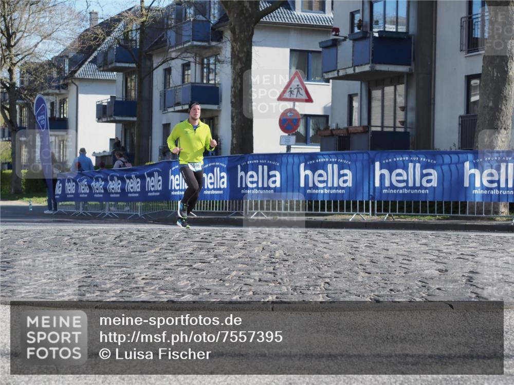 06.04.2025 - 44. Internationalen Wilhelmsburger Insellauf Luisa Fischer http://msf.ph/oto/7557395 06.04.2025 10:17:09 Ziel 1096 meine-sportfotos.de