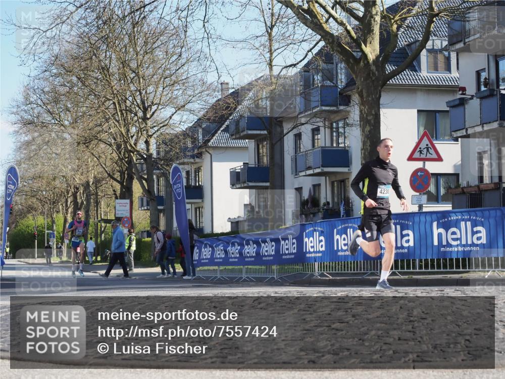 06.04.2025 - 44. Internationalen Wilhelmsburger Insellauf Luisa Fischer http://msf.ph/oto/7557424 06.04.2025 10:17:17 Ziel 1259, 4230 meine-sportfotos.de