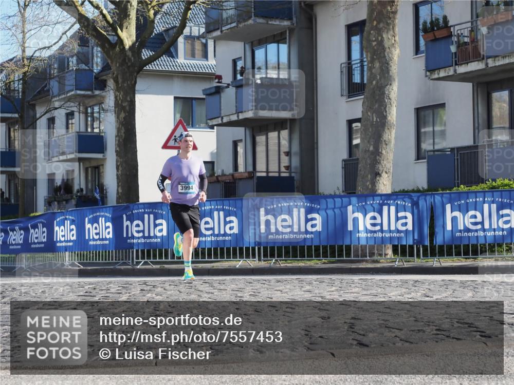 06.04.2025 - 44. Internationalen Wilhelmsburger Insellauf Luisa Fischer http://msf.ph/oto/7557453 06.04.2025 10:17:54 Ziel 3994 meine-sportfotos.de