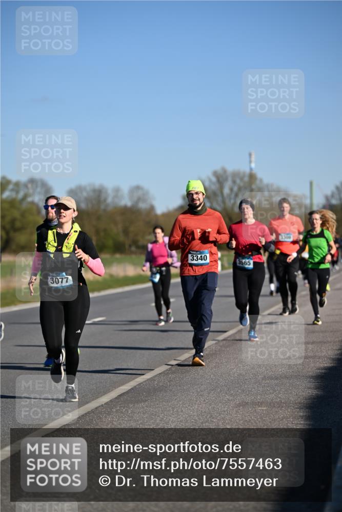 06.04.2025 - 44. Internationalen Wilhelmsburger Insellauf Dr. Thomas Lammeyer http://msf.ph/oto/7557463 06.04.2025 09:33:27 Laufen 3340, 3565, 3077, 34340 meine-sportfotos.de