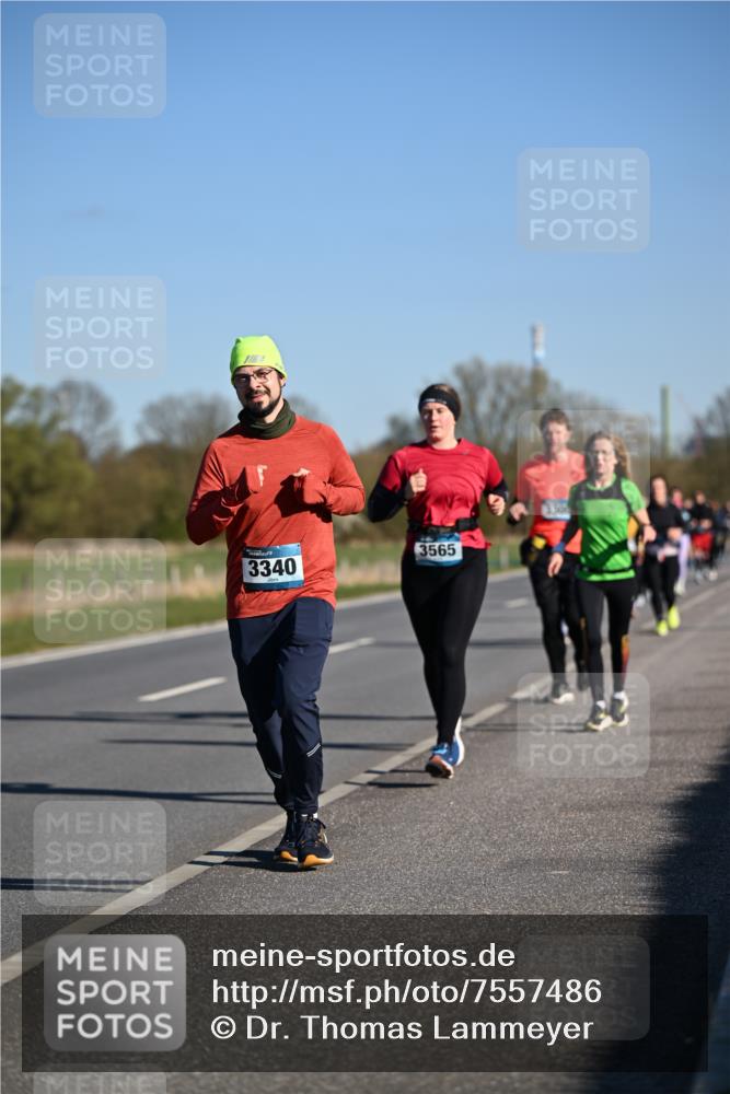 06.04.2025 - 44. Internationalen Wilhelmsburger Insellauf Dr. Thomas Lammeyer http://msf.ph/oto/7557486 06.04.2025 09:33:28 Laufen 3565, 3340 meine-sportfotos.de