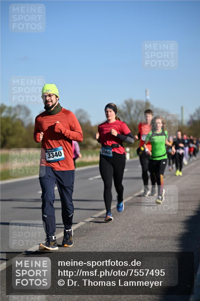 06.04.2025 - 44. Internationalen Wilhelmsburger Insellauf Dr. Thomas Lammeyer http://msf.ph/oto/7557495 06.04.2025 09:33:29 Laufen 3340, 3565 meine-sportfotos.de