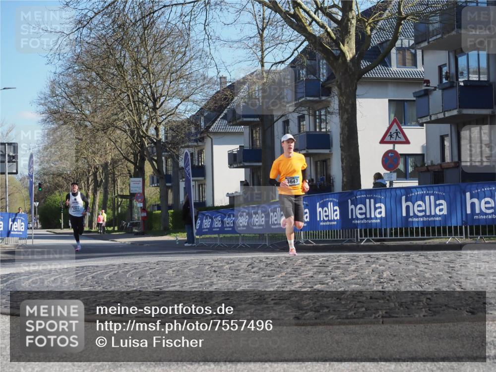 06.04.2025 - 44. Internationalen Wilhelmsburger Insellauf Luisa Fischer http://msf.ph/oto/7557496 06.04.2025 10:18:30 Ziel 3203, 3643 meine-sportfotos.de