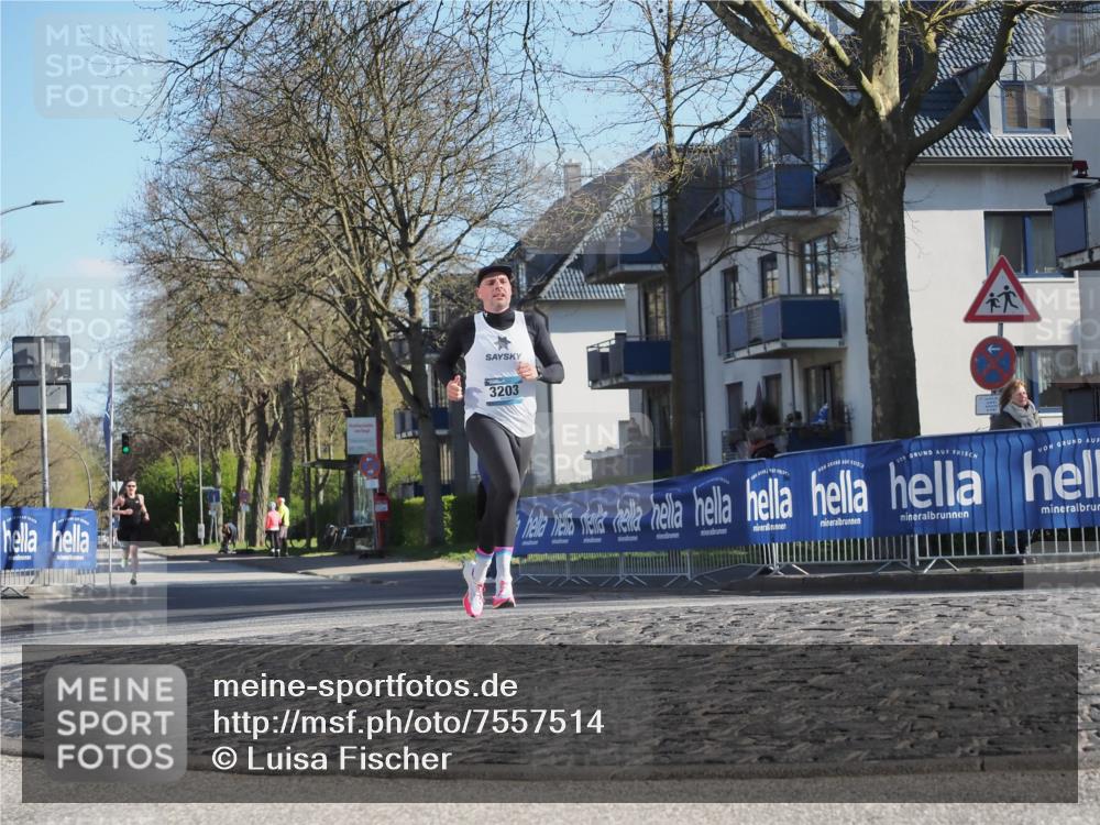 06.04.2025 - 44. Internationalen Wilhelmsburger Insellauf Luisa Fischer http://msf.ph/oto/7557514 06.04.2025 10:18:33 Ziel 3203 meine-sportfotos.de