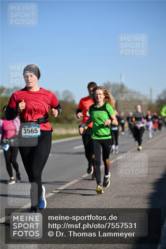 06.04.2025 - 44. Internationalen Wilhelmsburger Insellauf Dr. Thomas Lammeyer http://msf.ph/oto/7557531 06.04.2025 09:33:31 Laufen 3565 meine-sportfotos.de