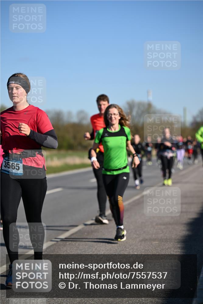 06.04.2025 - 44. Internationalen Wilhelmsburger Insellauf Dr. Thomas Lammeyer http://msf.ph/oto/7557537 06.04.2025 09:33:31 Laufen 3565 meine-sportfotos.de