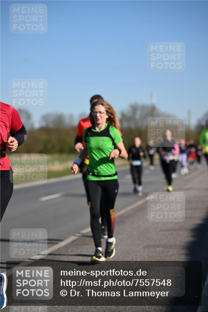 06.04.2025 - 44. Internationalen Wilhelmsburger Insellauf Dr. Thomas Lammeyer http://msf.ph/oto/7557548 06.04.2025 09:33:31 Laufen  meine-sportfotos.de