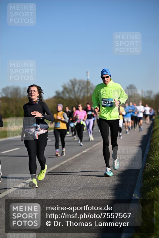 06.04.2025 - 44. Internationalen Wilhelmsburger Insellauf Dr. Thomas Lammeyer http://msf.ph/oto/7557567 06.04.2025 09:33:36 Laufen 4219 meine-sportfotos.de