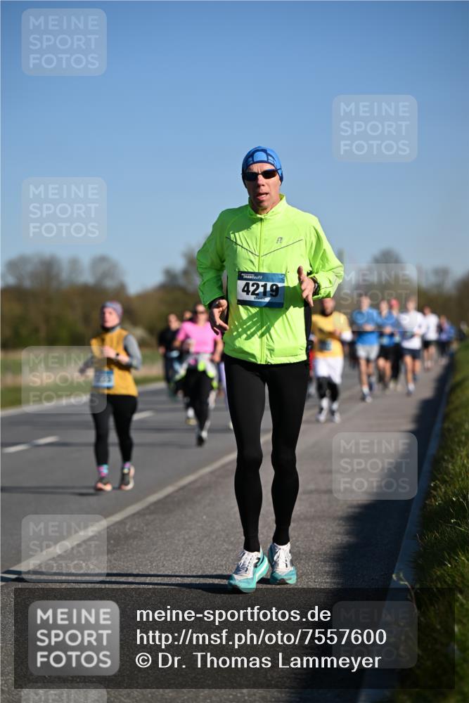 06.04.2025 - 44. Internationalen Wilhelmsburger Insellauf Dr. Thomas Lammeyer http://msf.ph/oto/7557600 06.04.2025 09:33:37 Laufen 4219 meine-sportfotos.de