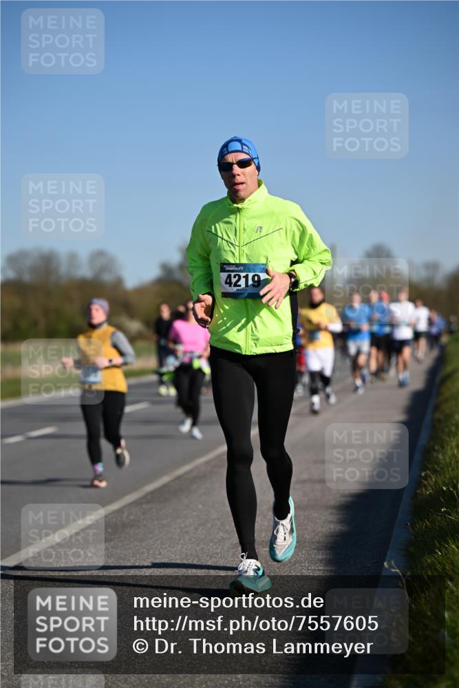 06.04.2025 - 44. Internationalen Wilhelmsburger Insellauf Dr. Thomas Lammeyer http://msf.ph/oto/7557605 06.04.2025 09:33:37 Laufen 4219 meine-sportfotos.de