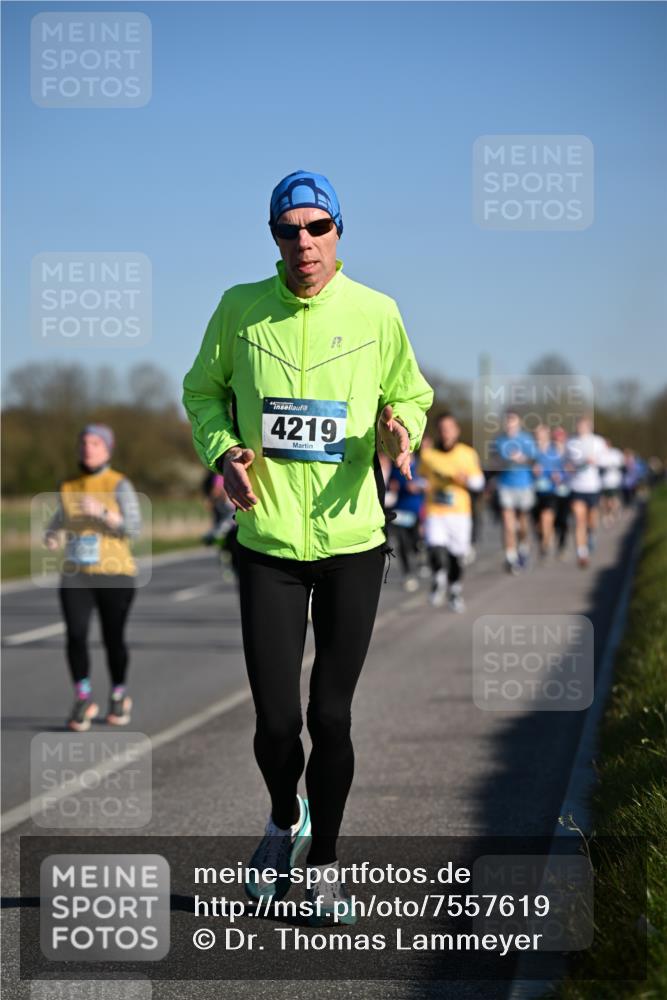 06.04.2025 - 44. Internationalen Wilhelmsburger Insellauf Dr. Thomas Lammeyer http://msf.ph/oto/7557619 06.04.2025 09:33:38 Laufen 4219 meine-sportfotos.de
