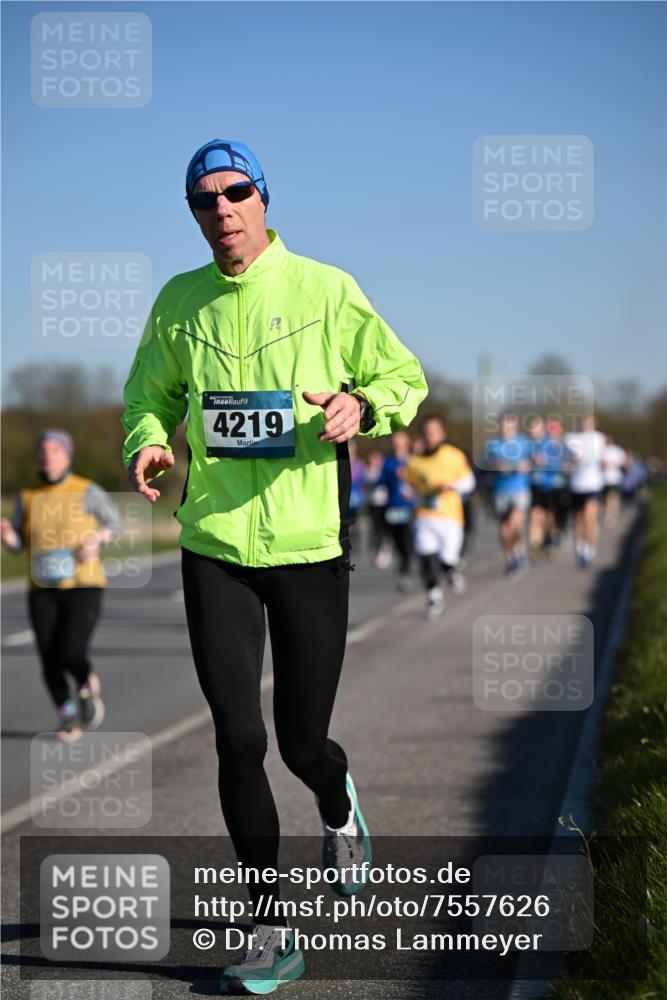 06.04.2025 - 44. Internationalen Wilhelmsburger Insellauf Dr. Thomas Lammeyer http://msf.ph/oto/7557626 06.04.2025 09:33:38 Laufen 4219 meine-sportfotos.de