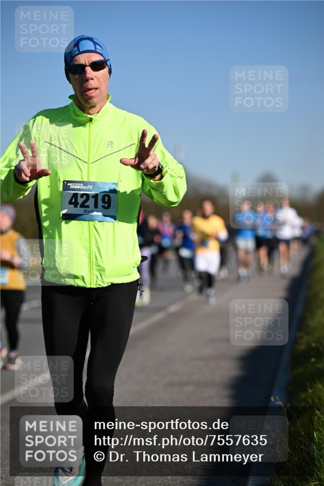 06.04.2025 - 44. Internationalen Wilhelmsburger Insellauf Dr. Thomas Lammeyer http://msf.ph/oto/7557635 06.04.2025 09:33:38 Laufen 4219 meine-sportfotos.de