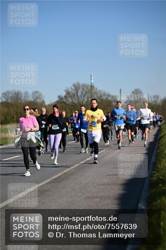 06.04.2025 - 44. Internationalen Wilhelmsburger Insellauf Dr. Thomas Lammeyer http://msf.ph/oto/7557639 06.04.2025 09:33:40 Laufen 3558, 4181, 110, 4183 meine-sportfotos.de