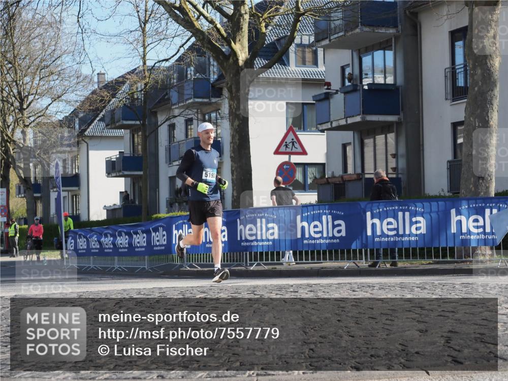 06.04.2025 - 44. Internationalen Wilhelmsburger Insellauf Luisa Fischer http://msf.ph/oto/7557779 06.04.2025 10:20:16 Ziel 5193 meine-sportfotos.de