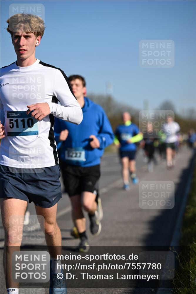 06.04.2025 - 44. Internationalen Wilhelmsburger Insellauf Dr. Thomas Lammeyer http://msf.ph/oto/7557780 06.04.2025 09:33:47 Laufen 5110 meine-sportfotos.de