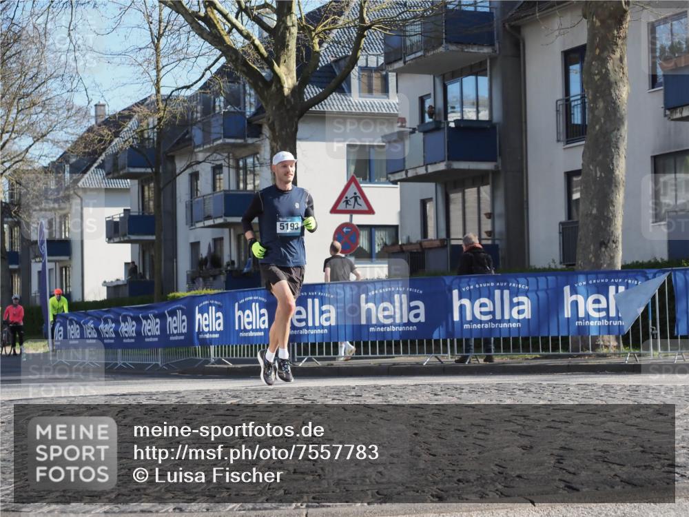 06.04.2025 - 44. Internationalen Wilhelmsburger Insellauf Luisa Fischer http://msf.ph/oto/7557783 06.04.2025 10:20:16 Ziel 5193 meine-sportfotos.de