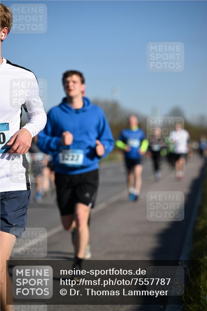 06.04.2025 - 44. Internationalen Wilhelmsburger Insellauf Dr. Thomas Lammeyer http://msf.ph/oto/7557787 06.04.2025 09:33:48 Laufen  meine-sportfotos.de
