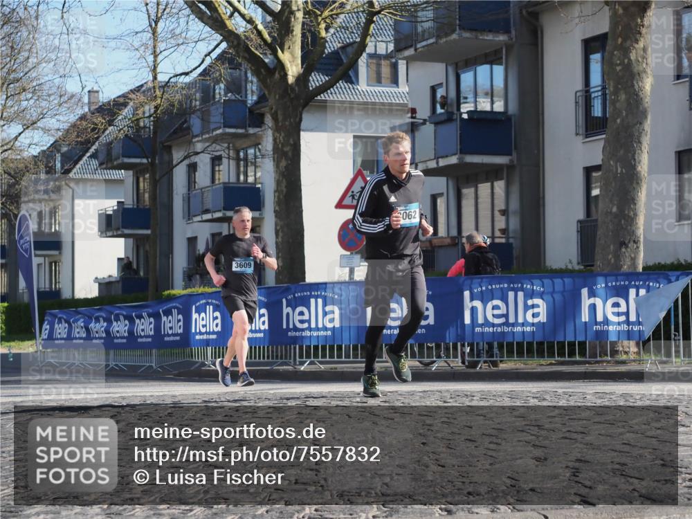 06.04.2025 - 44. Internationalen Wilhelmsburger Insellauf Luisa Fischer http://msf.ph/oto/7557832 06.04.2025 10:20:32 Ziel 3609, 062 meine-sportfotos.de