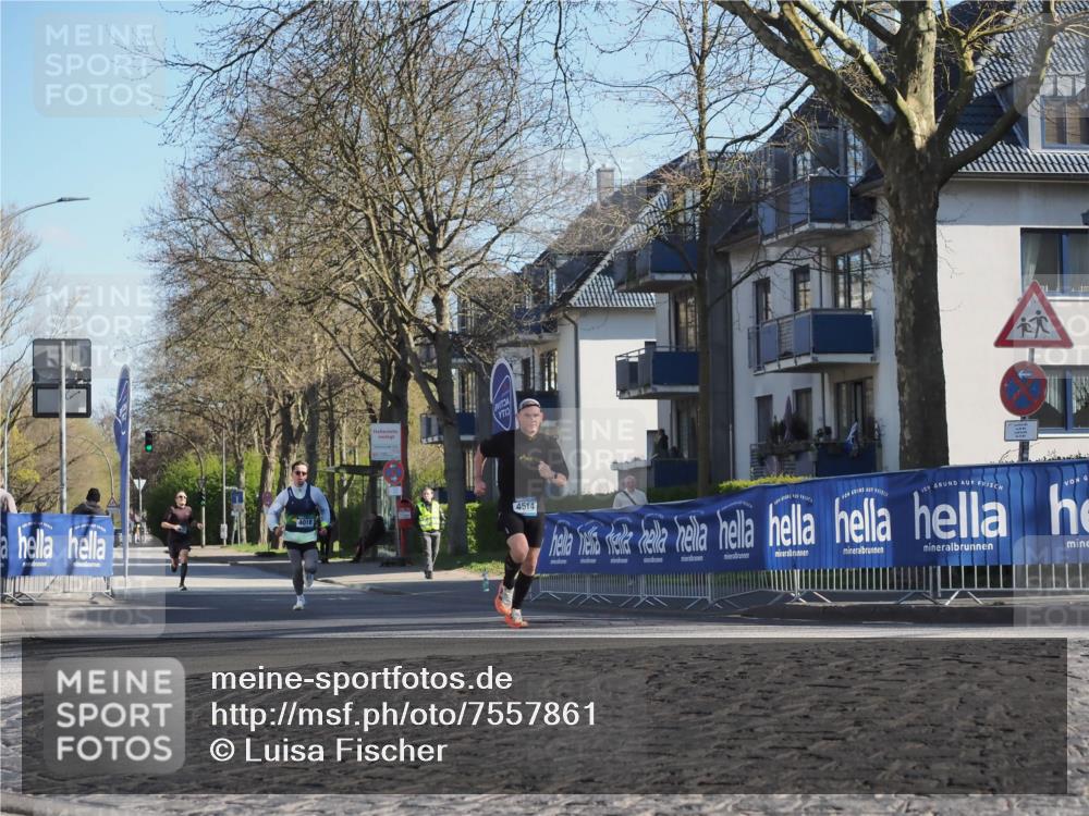 06.04.2025 - 44. Internationalen Wilhelmsburger Insellauf Luisa Fischer http://msf.ph/oto/7557861 06.04.2025 10:20:43 Ziel 4018, 4514 meine-sportfotos.de