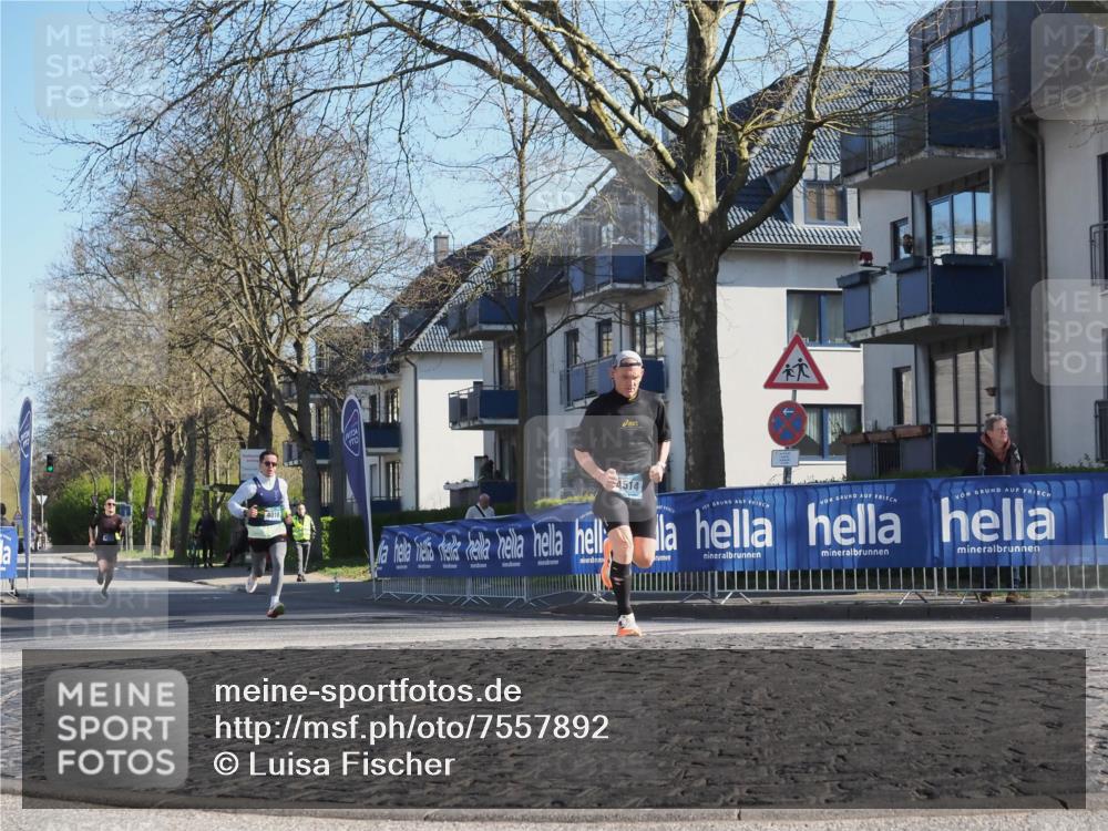 06.04.2025 - 44. Internationalen Wilhelmsburger Insellauf Luisa Fischer http://msf.ph/oto/7557892 06.04.2025 10:20:44 Ziel 4514 meine-sportfotos.de
