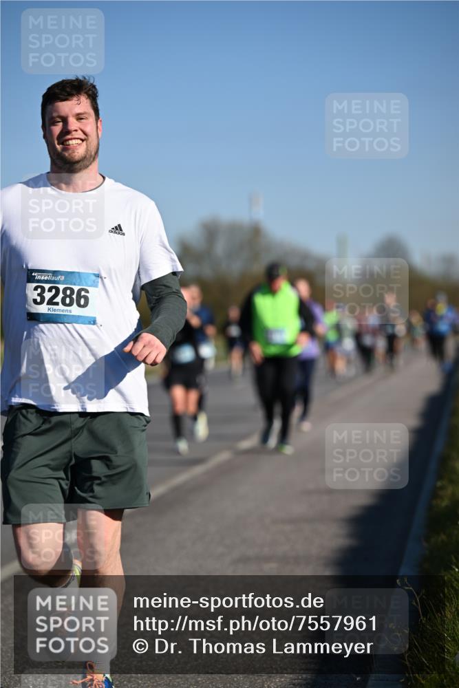 06.04.2025 - 44. Internationalen Wilhelmsburger Insellauf Dr. Thomas Lammeyer http://msf.ph/oto/7557961 06.04.2025 09:33:57 Laufen 44, 3286 meine-sportfotos.de