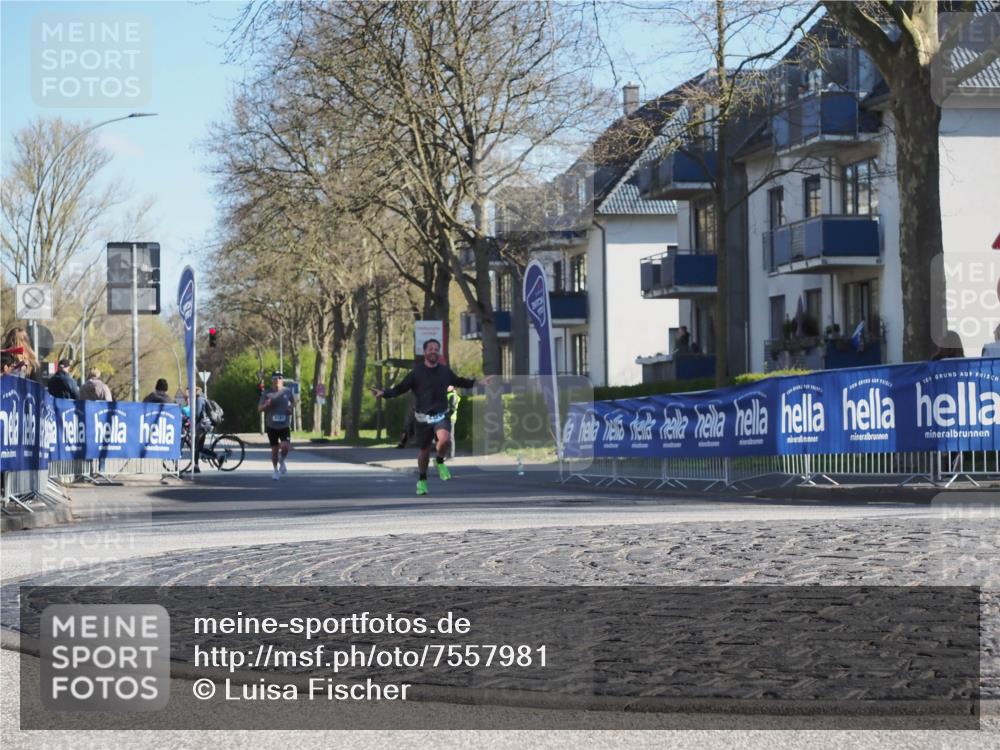 06.04.2025 - 44. Internationalen Wilhelmsburger Insellauf Luisa Fischer http://msf.ph/oto/7557981 06.04.2025 10:21:08 Ziel  meine-sportfotos.de