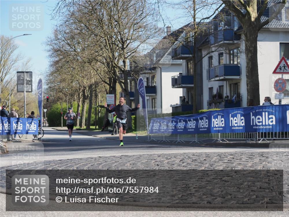 06.04.2025 - 44. Internationalen Wilhelmsburger Insellauf Luisa Fischer http://msf.ph/oto/7557984 06.04.2025 10:21:08 Ziel 3161, 4321 meine-sportfotos.de