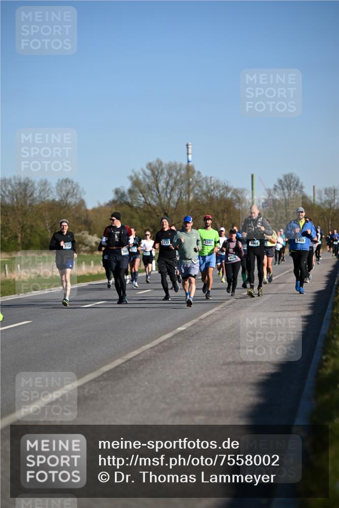 06.04.2025 - 44. Internationalen Wilhelmsburger Insellauf Dr. Thomas Lammeyer http://msf.ph/oto/7558002 06.04.2025 09:34:04 Laufen 3732, 388, 318, 4976, 3233, 3241, 4479, 3868, 3405 meine-sportfotos.de