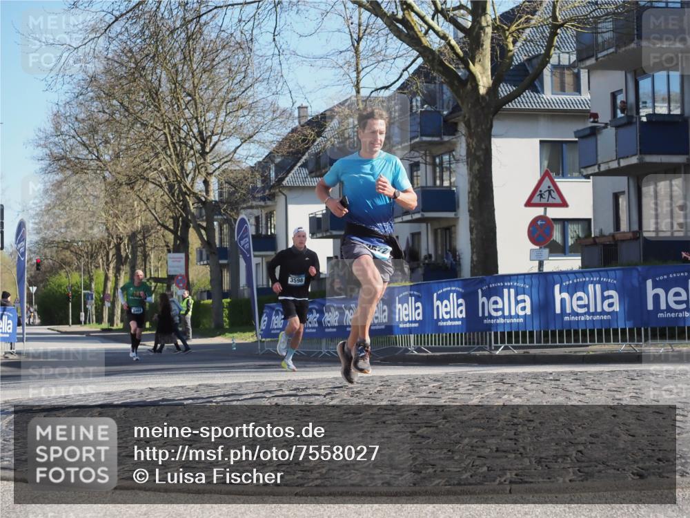 06.04.2025 - 44. Internationalen Wilhelmsburger Insellauf Luisa Fischer http://msf.ph/oto/7558027 06.04.2025 10:21:22 Ziel 3598 meine-sportfotos.de
