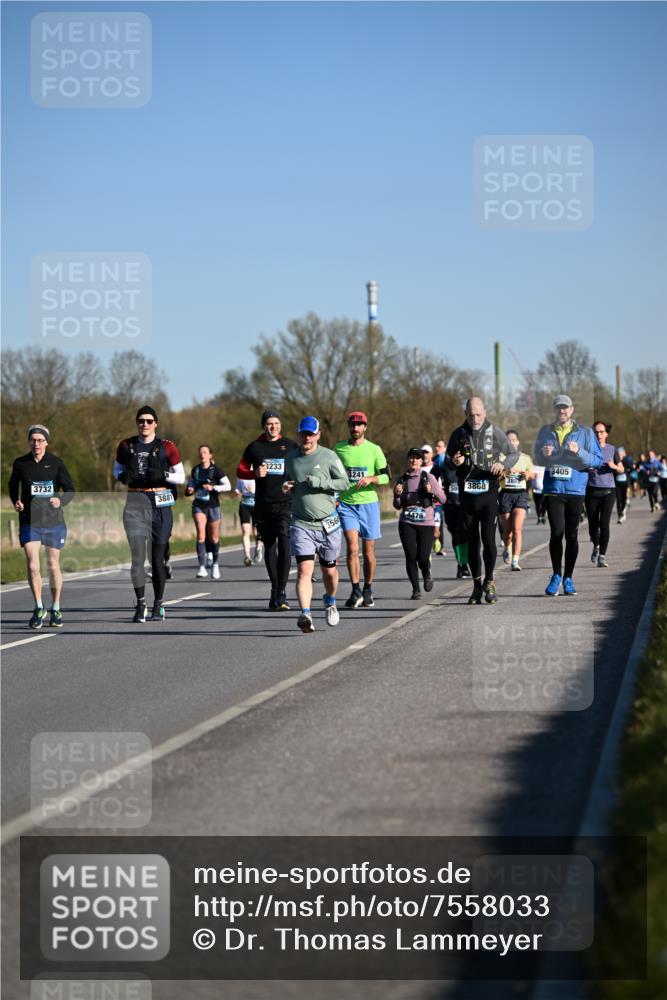 06.04.2025 - 44. Internationalen Wilhelmsburger Insellauf Dr. Thomas Lammeyer http://msf.ph/oto/7558033 06.04.2025 09:34:06 Laufen 3732, 3881, 3233, 3241, 356, 4479, 50, 3868, 3405 meine-sportfotos.de