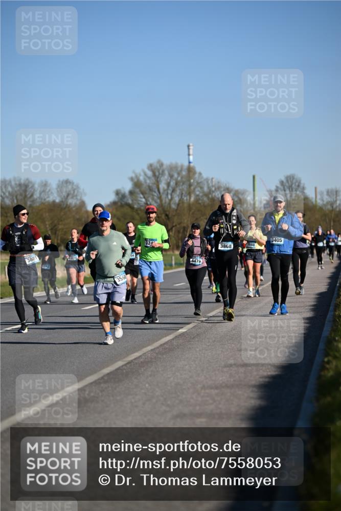 06.04.2025 - 44. Internationalen Wilhelmsburger Insellauf Dr. Thomas Lammeyer http://msf.ph/oto/7558053 06.04.2025 09:34:07 Laufen 3881, 1352, 3568, 324, 3868, 3888, 4479, 3405 meine-sportfotos.de