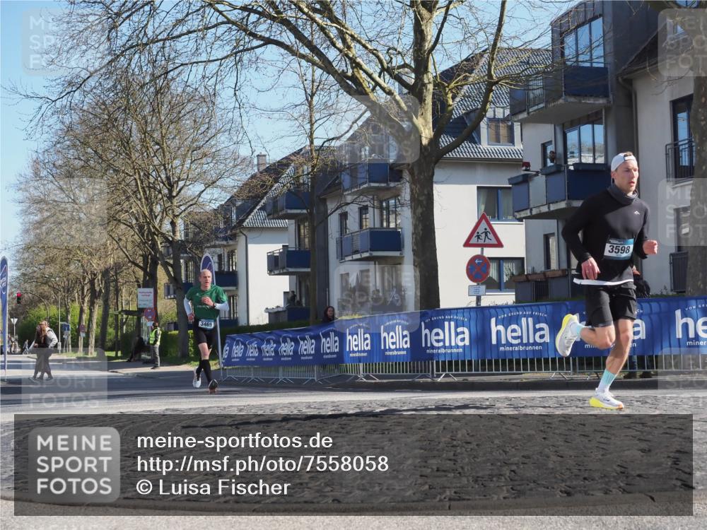 06.04.2025 - 44. Internationalen Wilhelmsburger Insellauf Luisa Fischer http://msf.ph/oto/7558058 06.04.2025 10:21:24 Ziel 3598, 3469 meine-sportfotos.de