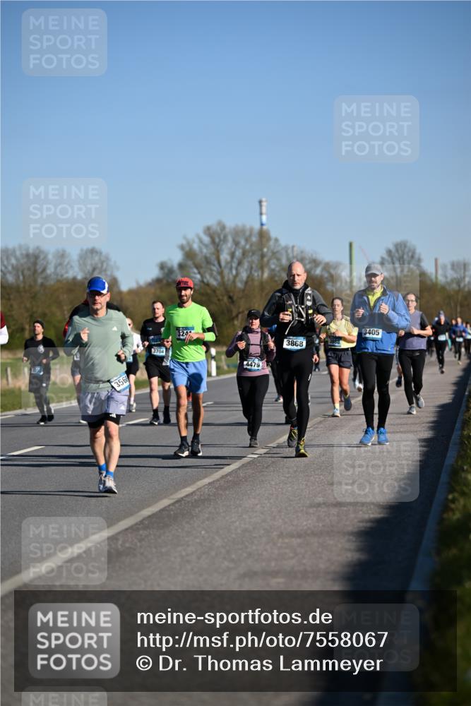 06.04.2025 - 44. Internationalen Wilhelmsburger Insellauf Dr. Thomas Lammeyer http://msf.ph/oto/7558067 06.04.2025 09:34:08 Laufen 3704, 324, 4479, 3868, 3888, 3405 meine-sportfotos.de