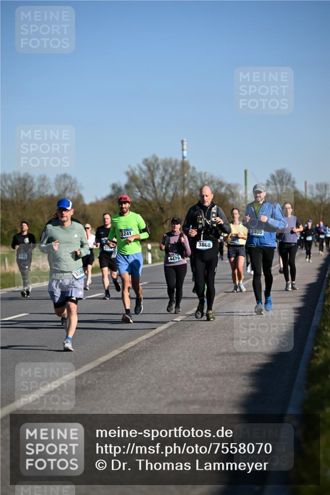 06.04.2025 - 44. Internationalen Wilhelmsburger Insellauf Dr. Thomas Lammeyer http://msf.ph/oto/7558070 06.04.2025 09:34:08 Laufen 3352, 356, 3241, 4479, 3868, 3888, 3405 meine-sportfotos.de