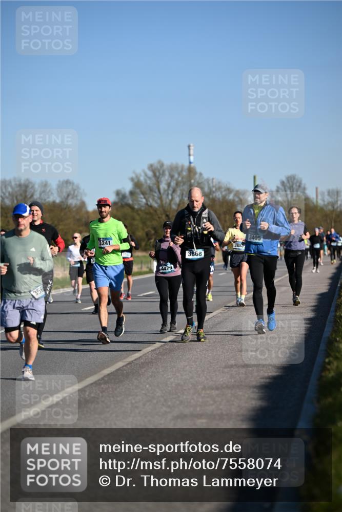 06.04.2025 - 44. Internationalen Wilhelmsburger Insellauf Dr. Thomas Lammeyer http://msf.ph/oto/7558074 06.04.2025 09:34:09 Laufen 356, 3241, 4479, 3868, 388, 3405 meine-sportfotos.de