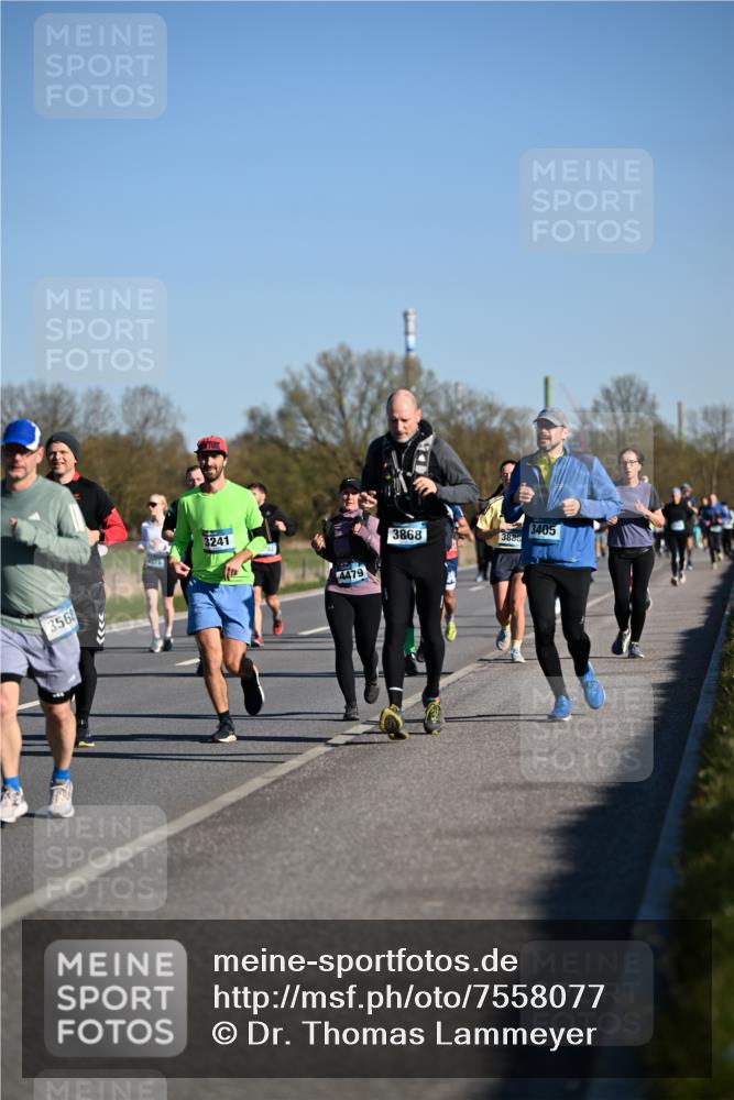 06.04.2025 - 44. Internationalen Wilhelmsburger Insellauf Dr. Thomas Lammeyer http://msf.ph/oto/7558077 06.04.2025 09:34:09 Laufen 3568, 76, 3241, 3405, 3868, 3888 meine-sportfotos.de
