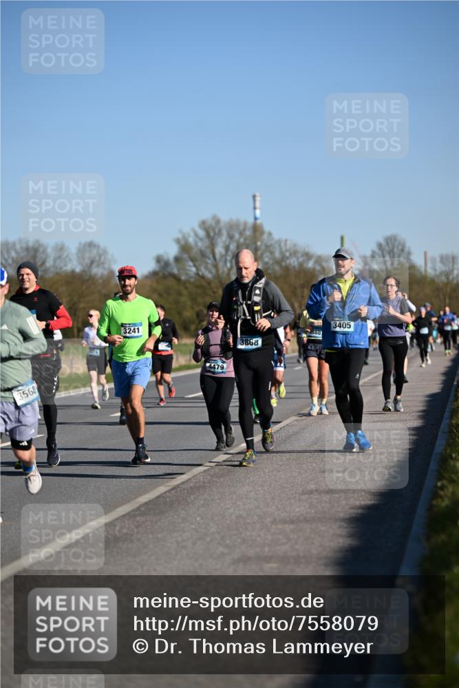 06.04.2025 - 44. Internationalen Wilhelmsburger Insellauf Dr. Thomas Lammeyer http://msf.ph/oto/7558079 06.04.2025 09:34:09 Laufen 3568, 4176, 3241, 4479, 888, 3868, 3405 meine-sportfotos.de