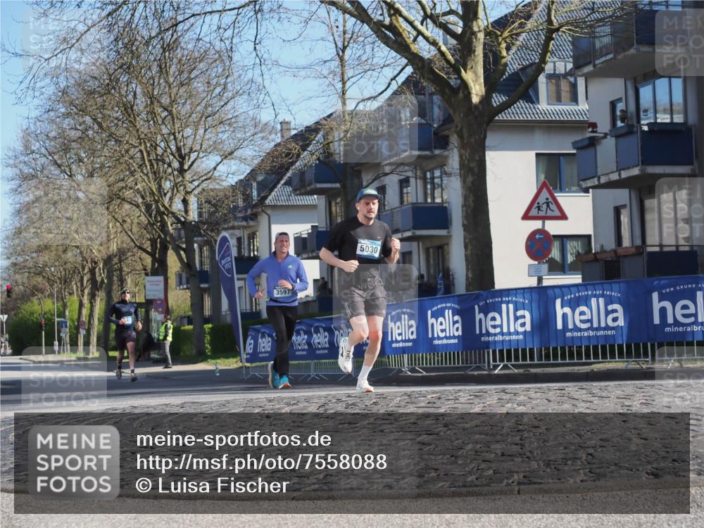 06.04.2025 - 44. Internationalen Wilhelmsburger Insellauf Luisa Fischer http://msf.ph/oto/7558088 06.04.2025 10:21:47 Ziel 5030, 3597 meine-sportfotos.de